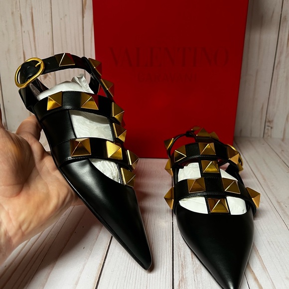 Valentino Garavani Roman Stud Ankle Strap Leather Mule Flat Black Sz 37 / 7 - Picture 4 of 12